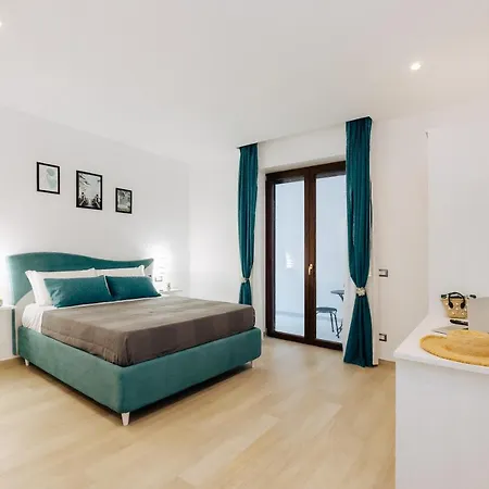 Maison Lorelle - De Vivo Realty