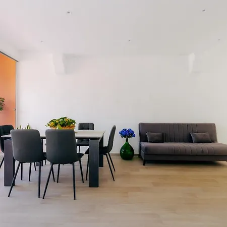 Maison Lorelle - De Vivo Realty Sorrent