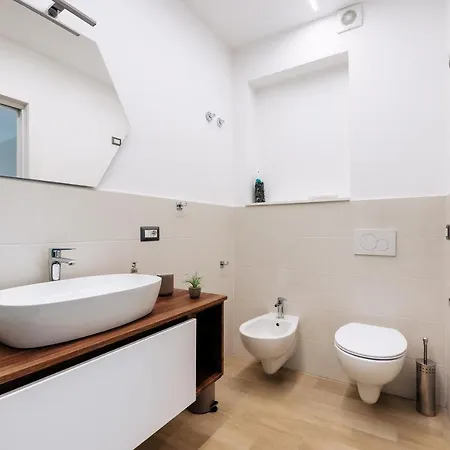 Maison Lorelle - De Vivo Realty Sorrent