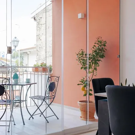 Maison Lorelle - De Vivo Realty *