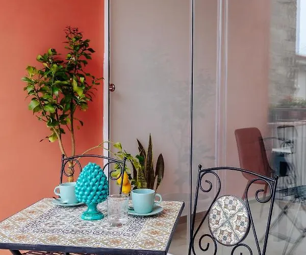 Maison Lorelle - De Vivo Realty *