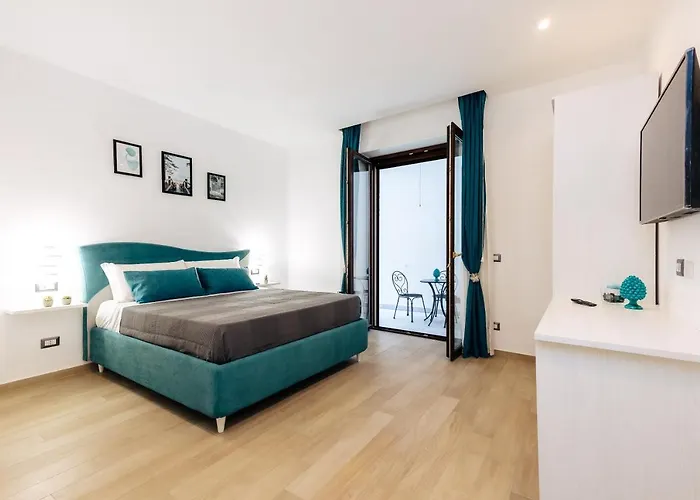 Maison Lorelle - De Vivo Realty Holiday home *