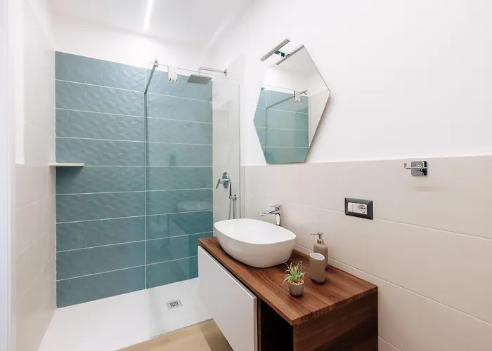 Maison Lorelle - De Vivo Realty