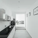 Дом отдыха Maison Lorelle - De Vivo Realty